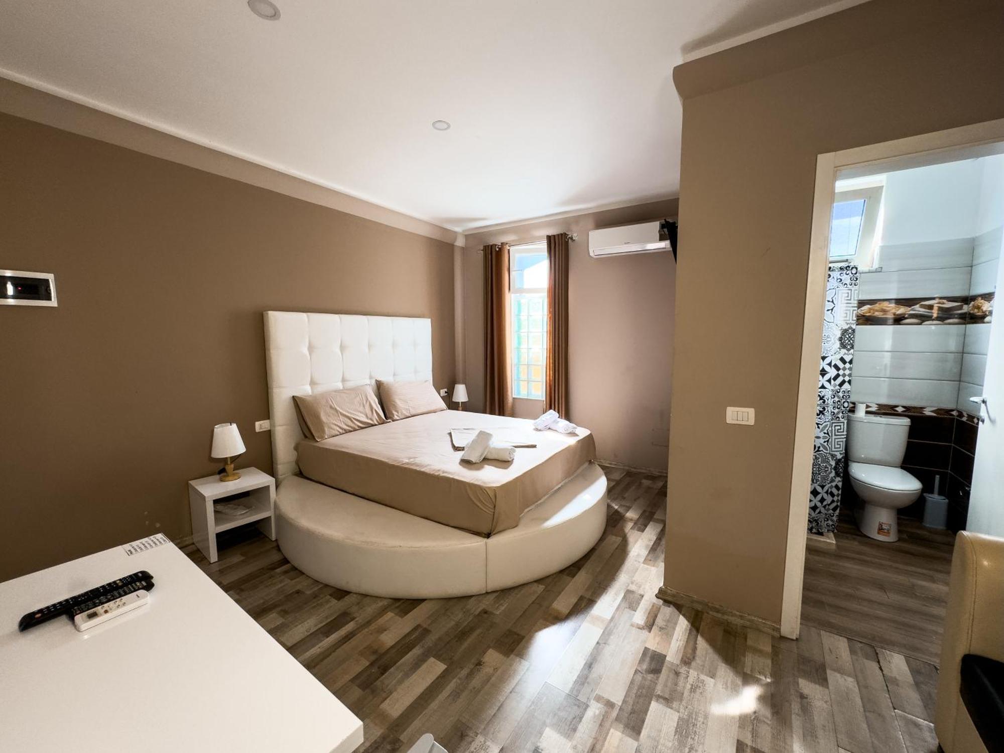 Shkodra Budget Hotel Luaran gambar