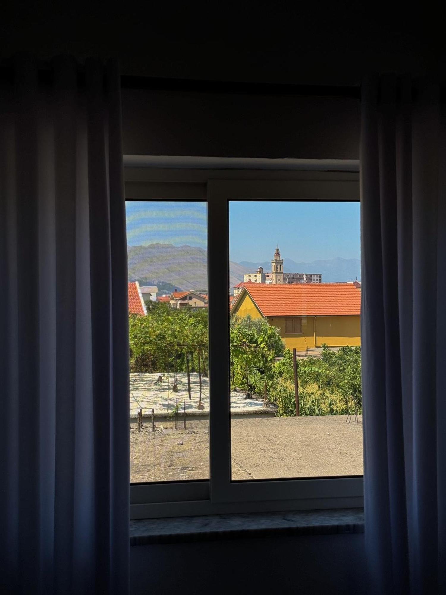 Shkodra Budget Hotel Luaran gambar