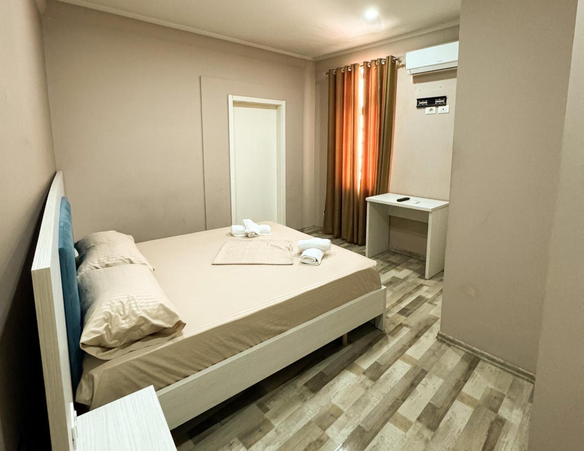 Shkodra Budget Hotel Luaran gambar